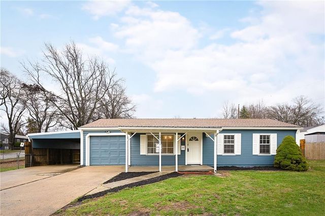 15211 Bellaire Avenue, Grandview, MO 64030