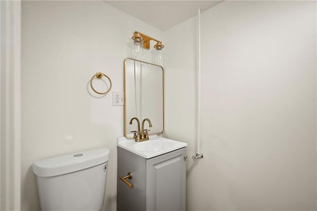 15211 Bellaire Avenue, Grandview, MO 64030