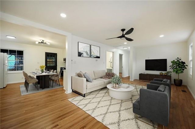 15211 Bellaire Avenue, Grandview, MO 64030