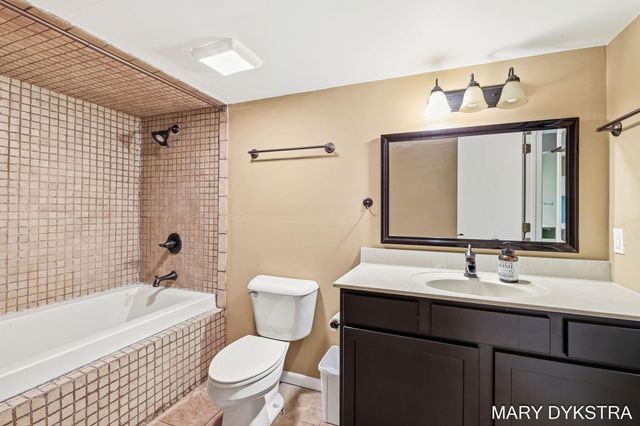 2848 Belleglade Court Se, City Of Grand Rapids, MI 49546