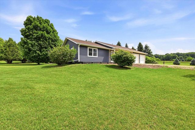 W2342 COUNTY ROAD Q, Berlin, WI 54923