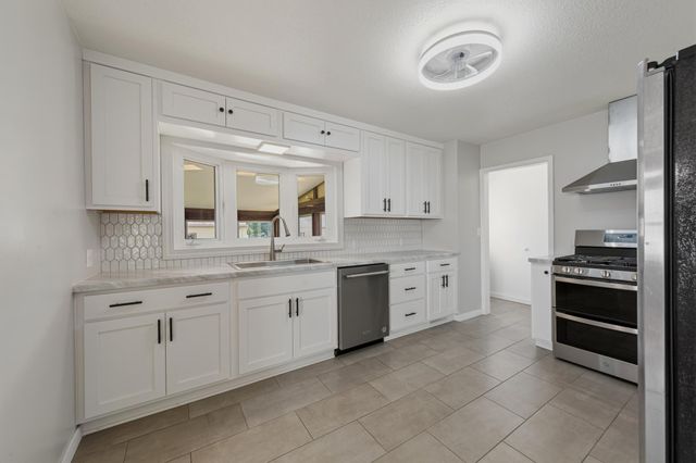 1235 Marsh Street, Mankato, MN 56001