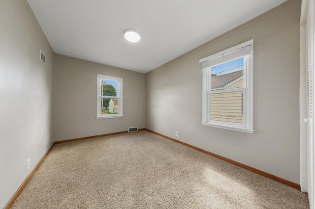 1235 Marsh Street, Mankato, MN 56001