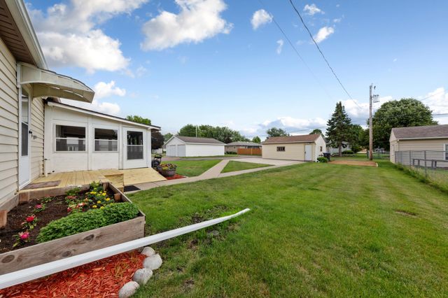 1235 Marsh Street, Mankato, MN 56001