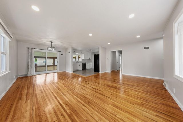 1235 Marsh Street, Mankato, MN 56001