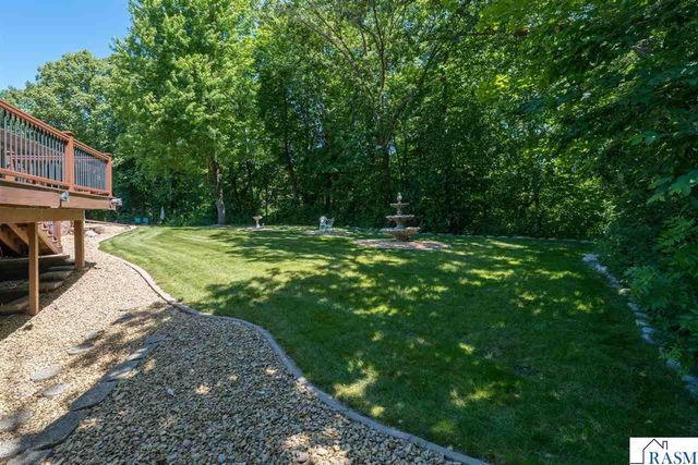 2125 Dream Drive, North Mankato, MN 56003