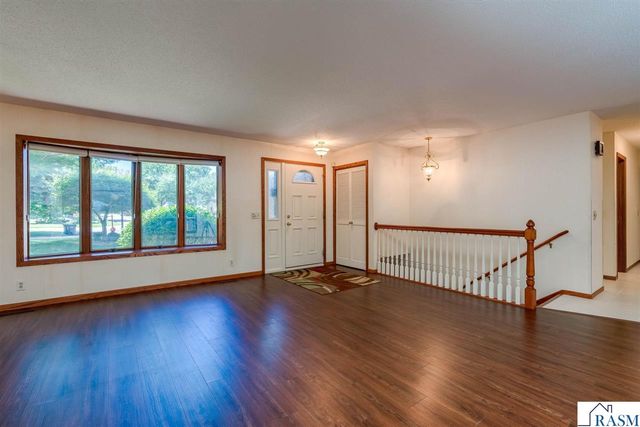 2125 Dream Drive, North Mankato, MN 56003