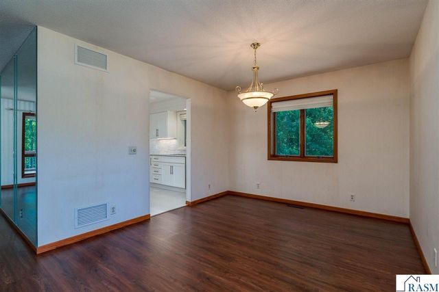 2125 Dream Drive, North Mankato, MN 56003