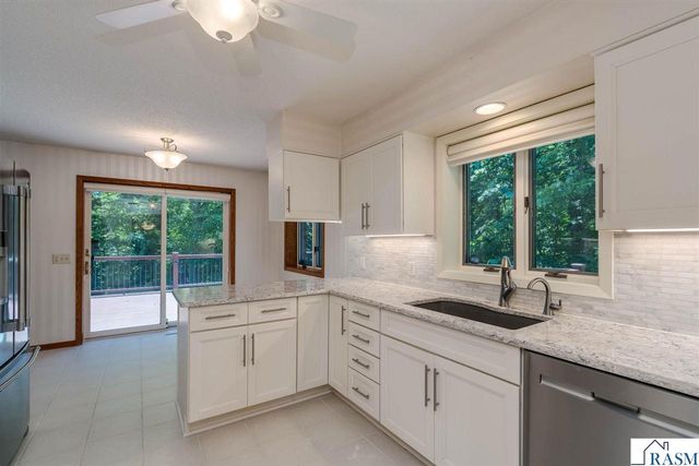 2125 Dream Drive, North Mankato, MN 56003