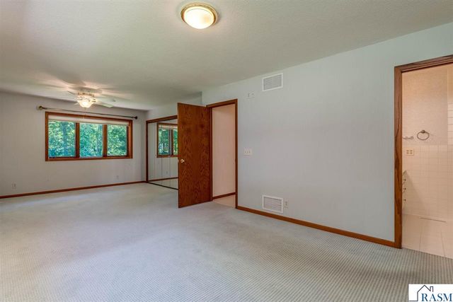 2125 Dream Drive, North Mankato, MN 56003