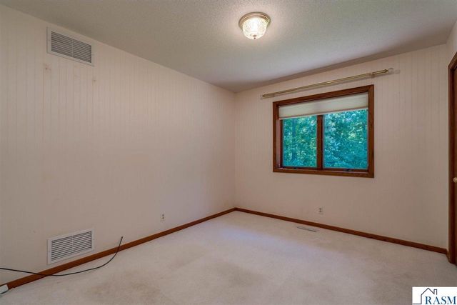 2125 Dream Drive, North Mankato, MN 56003