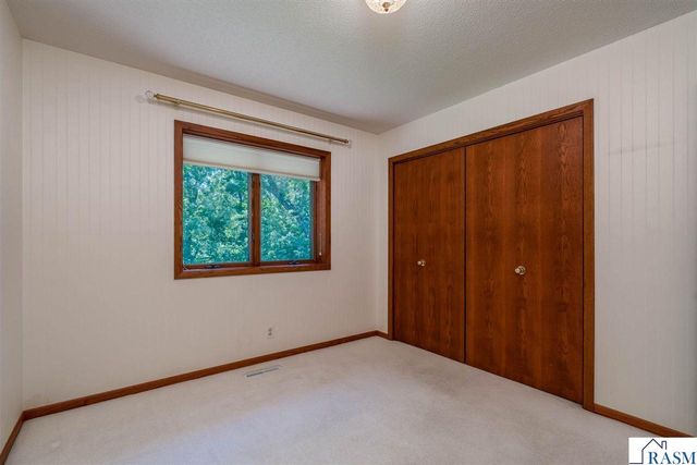 2125 Dream Drive, North Mankato, MN 56003