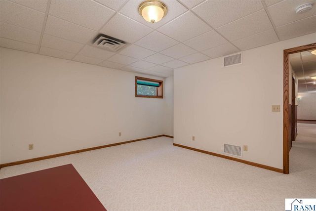 2125 Dream Drive, North Mankato, MN 56003