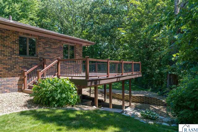 2125 Dream Drive, North Mankato, MN 56003
