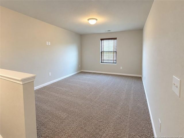 1069 Emerald Stone Loop, Hope Mills, NC 28348