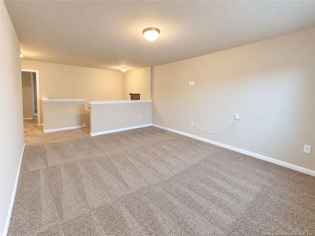 1069 Emerald Stone Loop, Hope Mills, NC 28348