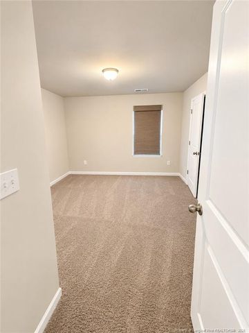1069 Emerald Stone Loop, Hope Mills, NC 28348