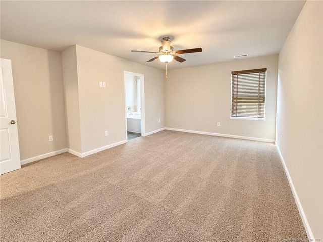 1069 Emerald Stone Loop, Hope Mills, NC 28348