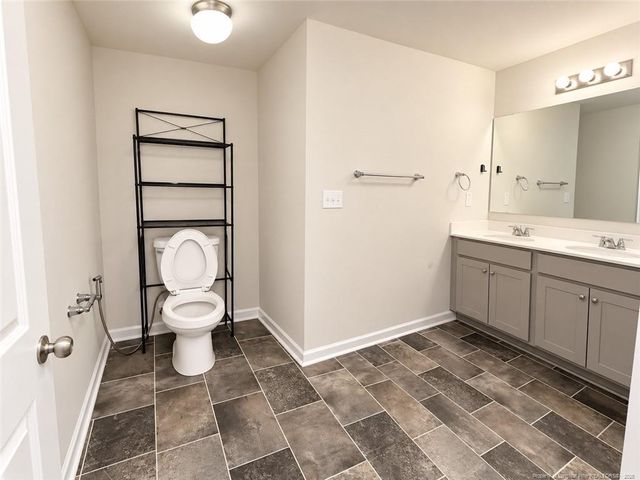1069 Emerald Stone Loop, Hope Mills, NC 28348