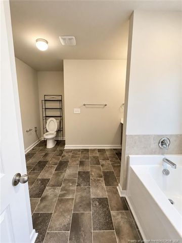 1069 Emerald Stone Loop, Hope Mills, NC 28348