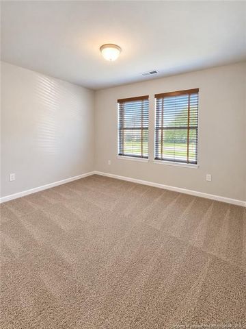 1069 Emerald Stone Loop, Hope Mills, NC 28348