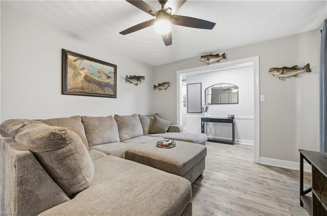 4204 Burnham DR, Portsmouth, VA 23703