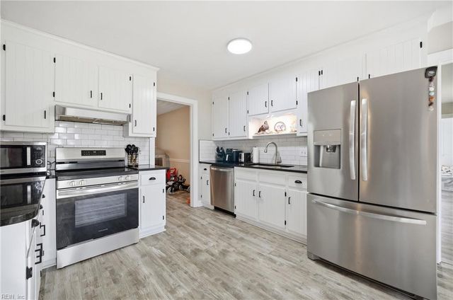 4204 Burnham DR, Portsmouth, VA 23703