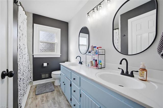 4204 Burnham DR, Portsmouth, VA 23703