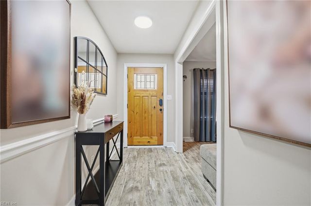 4204 Burnham DR, Portsmouth, VA 23703