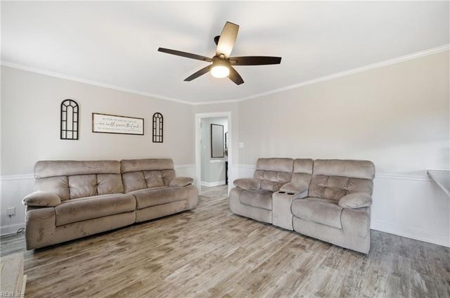 4204 Burnham DR, Portsmouth, VA 23703