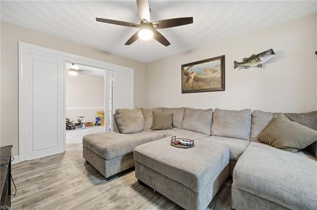 4204 Burnham DR, Portsmouth, VA 23703