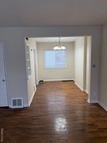 320 Sheffield Avenue, Flint, MI 48503