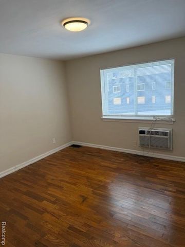 320 Sheffield Avenue, Flint, MI 48503