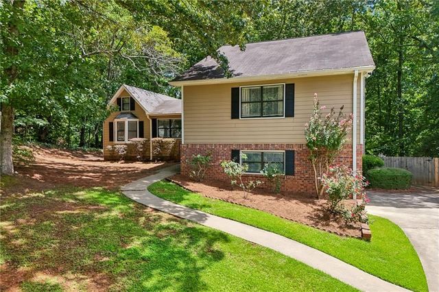 2192 Tully Wren NE, Marietta, GA 30066