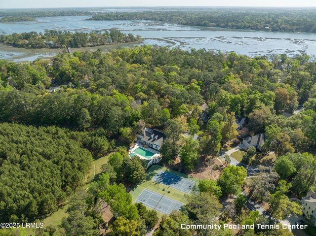 133 Fiveoaks Circle, Beaufort, SC 29902