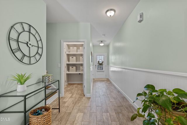 105 Beaconwood Lane, Holly Springs, NC 27540