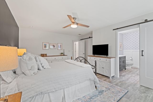 105 Beaconwood Lane, Holly Springs, NC 27540