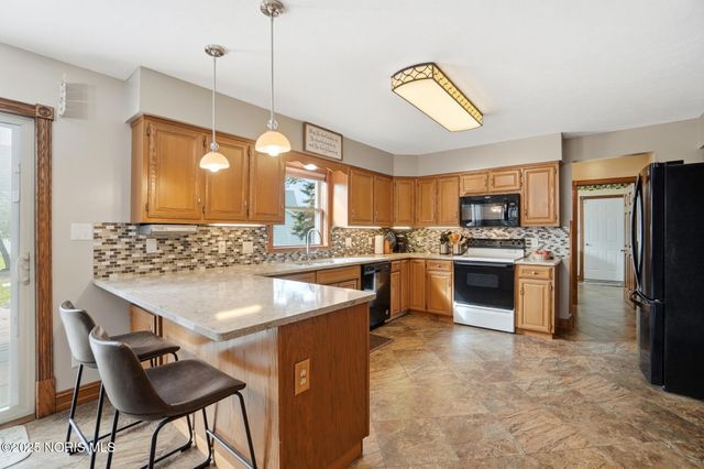 3106 Saddlebrook Drive, Findlay, OH 45840