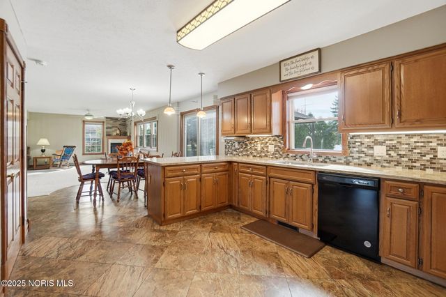 3106 Saddlebrook Drive, Findlay, OH 45840