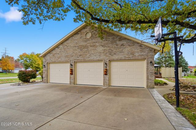 3106 Saddlebrook Drive, Findlay, OH 45840