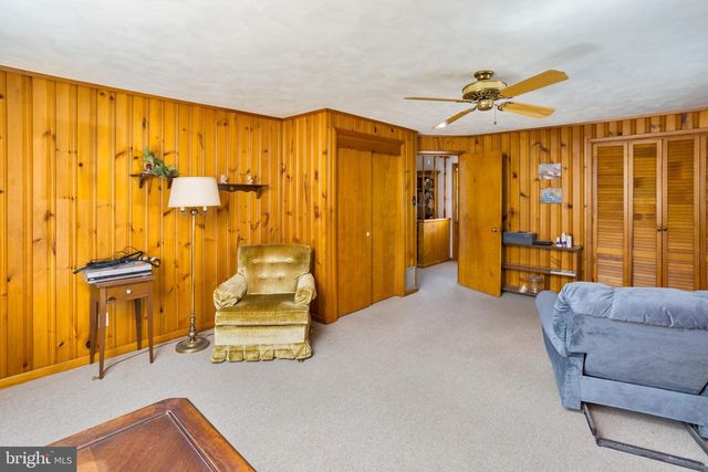 32 HARTMAN DR, Hamilton, NJ 08690