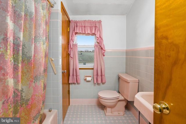 32 HARTMAN DR, Hamilton, NJ 08690