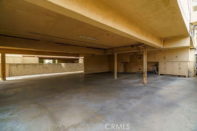 300 E Garfield Avenue, Glendale, CA 91205