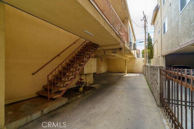 300 E Garfield Avenue, Glendale, CA 91205