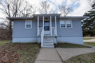11203 E Putnam Street, Sugar Creek, MO 64054