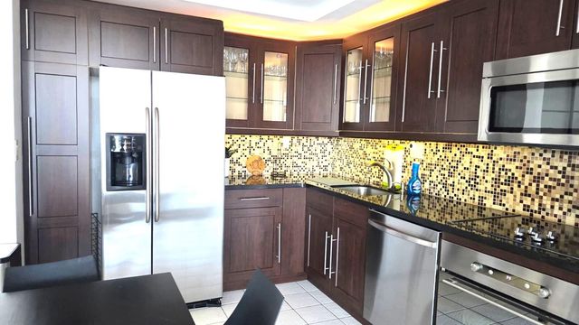 16546 NE 26 Avenue 5J, North Miami Beach, FL 33160