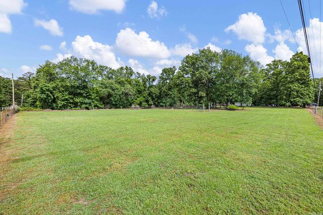 1878 Paradise Acres Road, Russellville, AR 72802