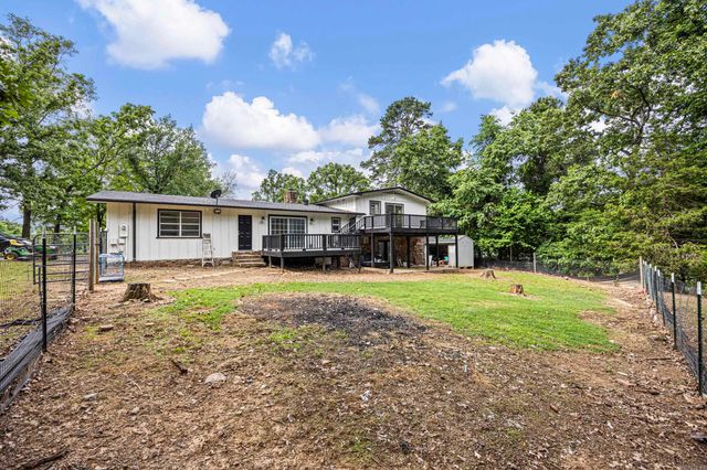 1878 Paradise Acres Road, Russellville, AR 72802