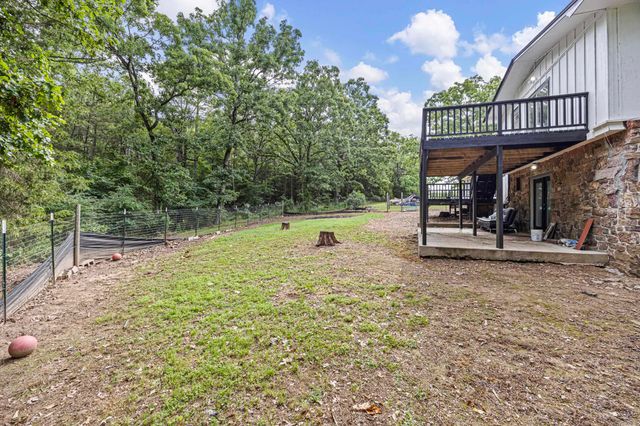 1878 Paradise Acres Road, Russellville, AR 72802