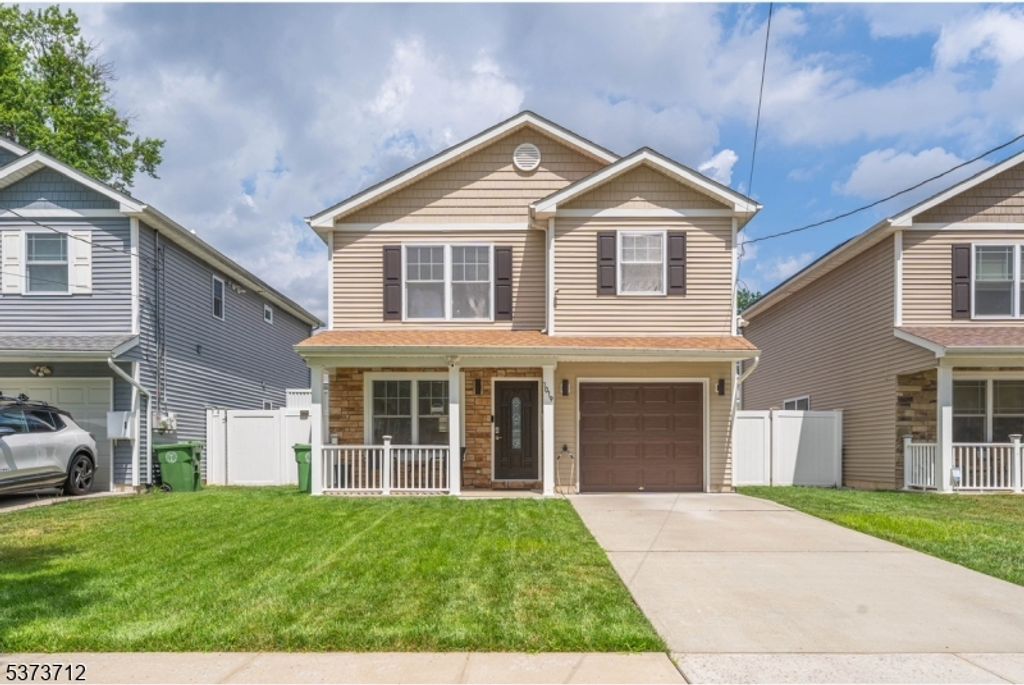 1019 Spruce St, Roselle Boro, NJ 07203